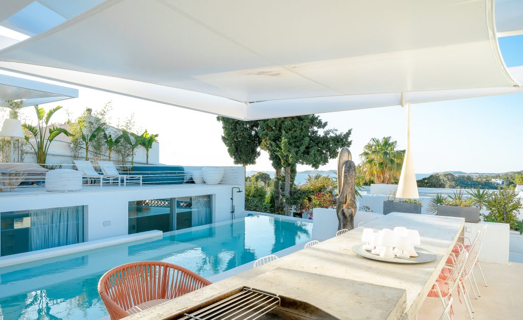 Canvill Villa for rent, 14Pax, sunset and seaviews, nicely funishhed and decorated on a quiet annd tranquil spot. IBIZA VILLA RENTAL SUNSETVIEWS CANVILL 5 Bedrooms, 10 Adults + 4Kids, westcoast, Seaview, >5min walking distance to the beach , >15min airport