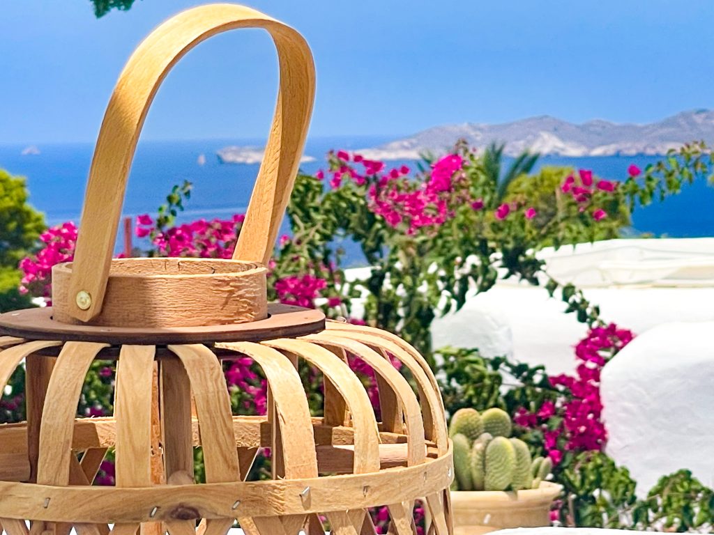 Canvill Villa for rent, 14Pax, sunset and seaviews, nicely funishhed and decorated on a quiet annd tranquil spot.